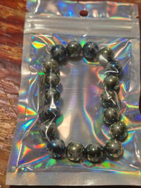 Snowflake glass breaclet