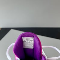 Image 5 of size: us6y uk5 eu39 cm24.5