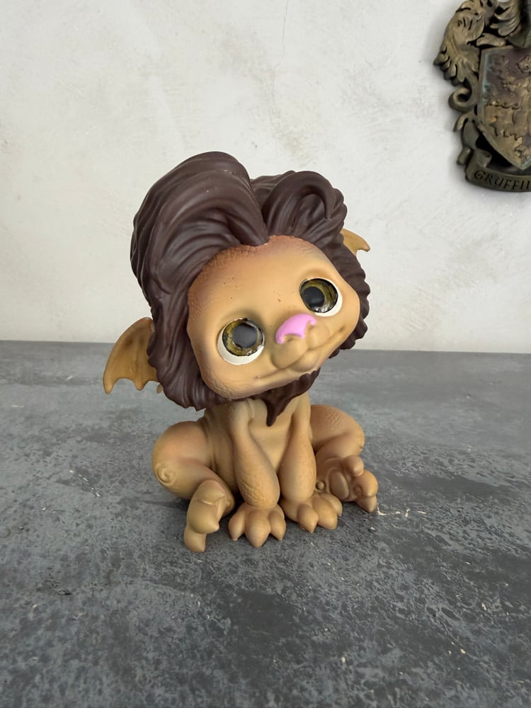 Image of SIMBA DRAGONPUFF