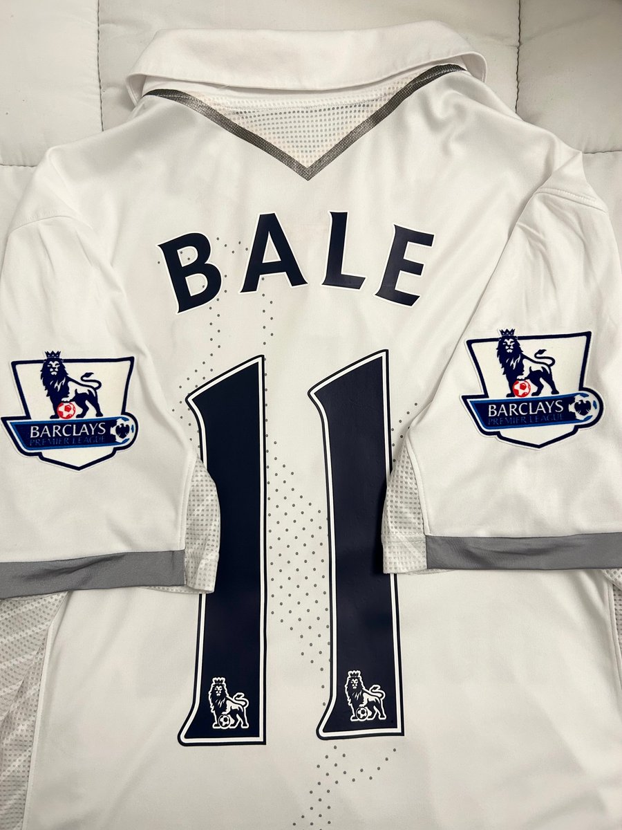 Image of Tottenham Hotspur “BALE 11” 2012/13 Home Shirt + PL patches (L)