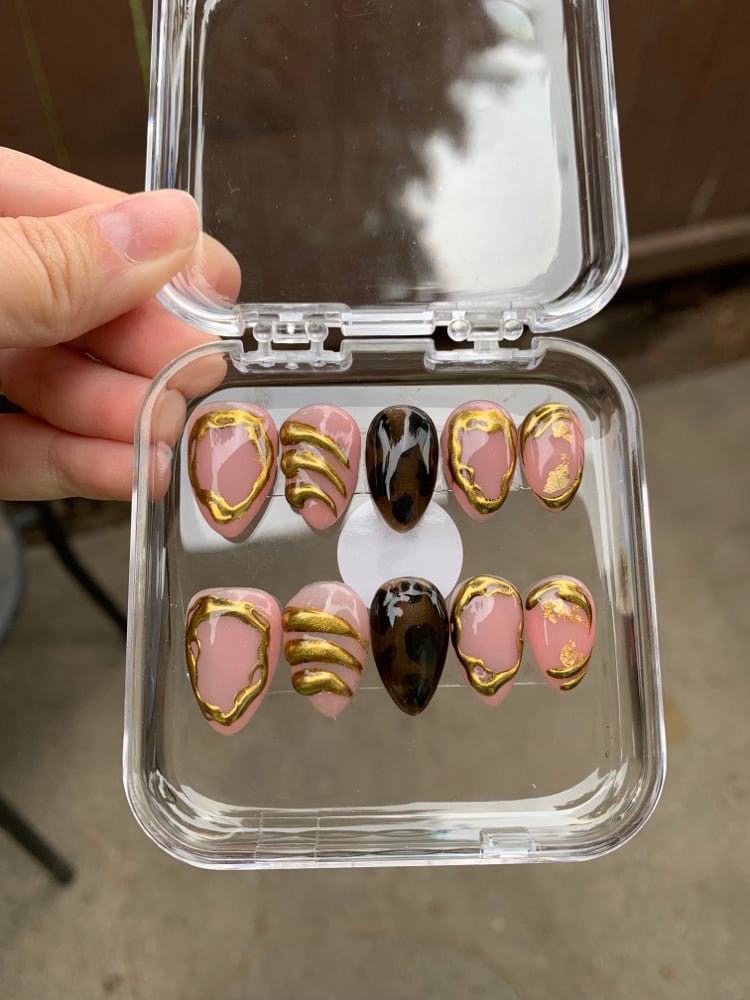Image of Everything Gold