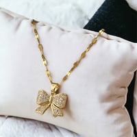 Bow necklace 