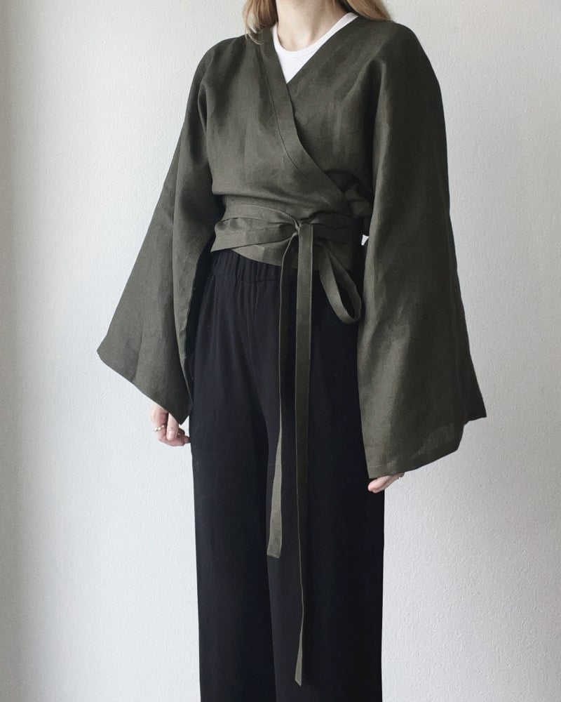 Image of n a n o v o  wrap top 001 / 100% linen 