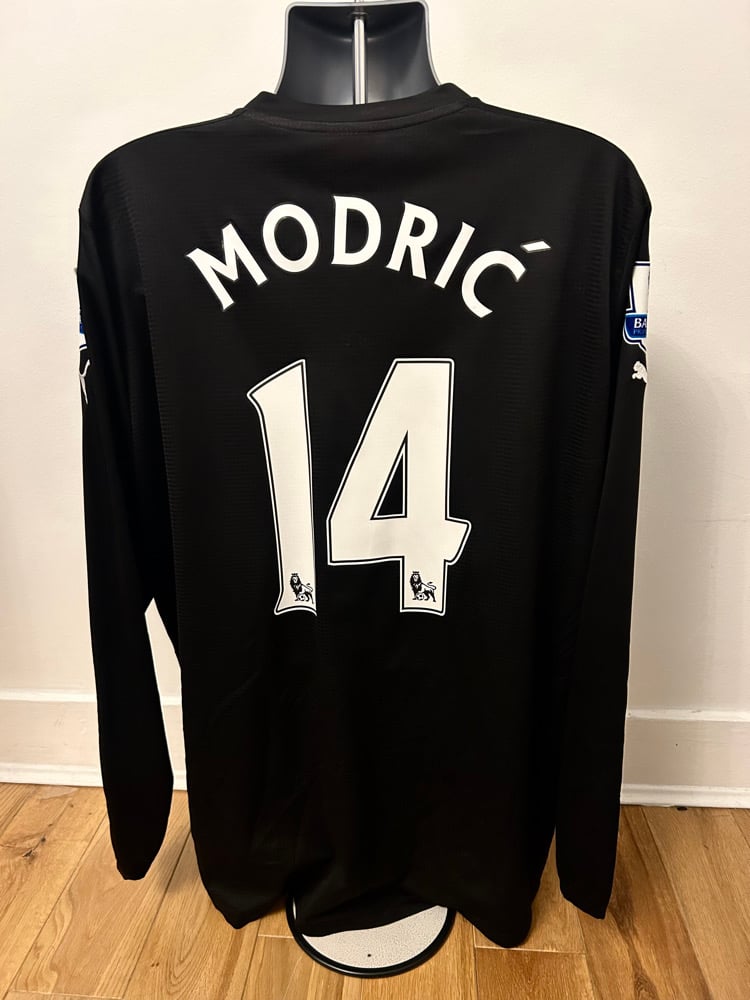 Image of Tottenham Hotspur "MODRIC 14" 2011/12 Long Sleeve Third Shirt + PL patches (XXL)