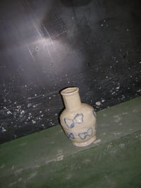 Image 2 of Bows kitty vase