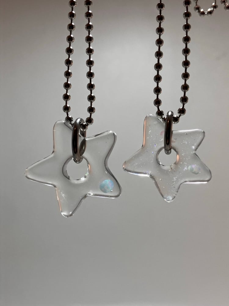 Image of single opal stars