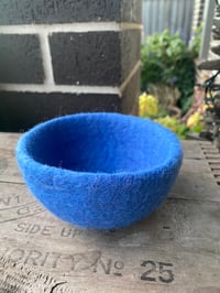 Image 2 of Wooly Thread Bowl #1