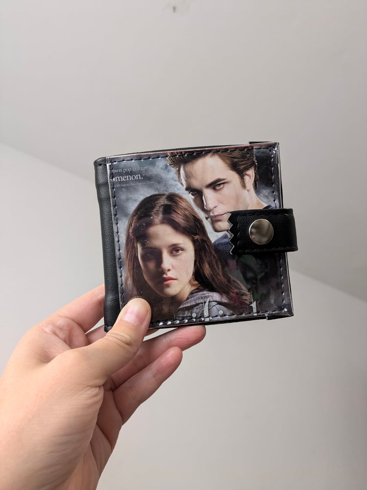 Image of Twilight bifold wallet