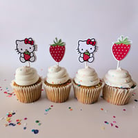 Image 4 of Hello kitty Fresitas Cupcake Toppers Sets de 12 y 24