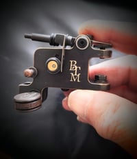 Image 4 of Border tattoo machine Brass Sidewinder hybrid tattoo machine