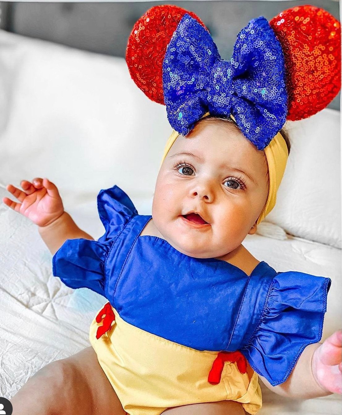 Image of Minnie Nylon headbands