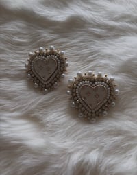 🤍 Heart studs 🤍