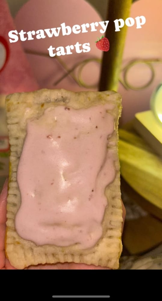 Image of Strawberry poptarts 