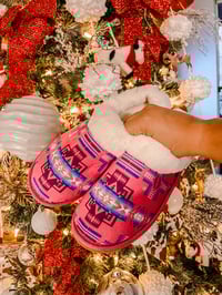 Image 2 of Aztec Adult Pink Slipper