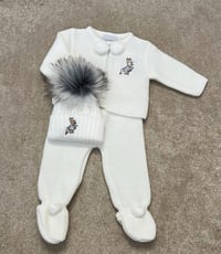 White & Grey Run Rabbit Pom Set