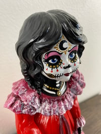 Image 6 of "Midnight Mass" - Day of the Dead Ceramic Statue - Girl with Lantern