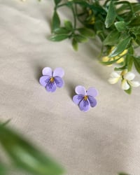 Pansy studs (Deep blue-purple)💙