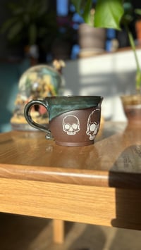 Image 3 of Skull mug 07