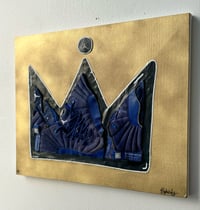 Image 3 of The Crown - Blue Laces 