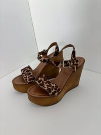 Image 2 of Leopard print platform sandals // 40