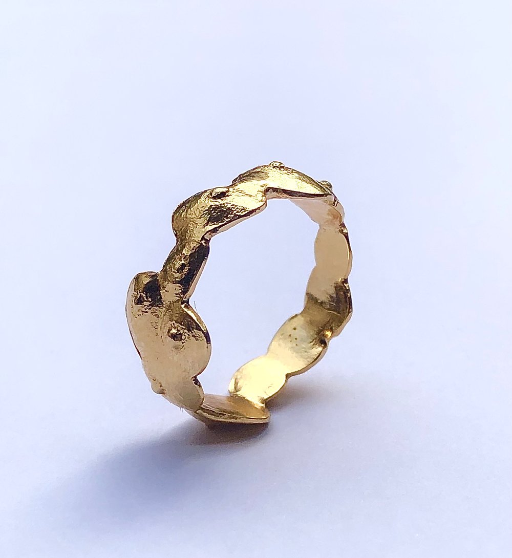 Image of Bague couronne de boobs 