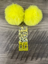 Yellow confetti card grabbers 