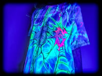 Image 17 of 666 UV TEe (large)