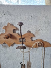 Image 3 of La patère originale 