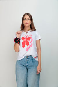 Image 4 of CAMISETA FLOR LOVE