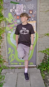 Image 3 of Everyday Essential Tee (black)