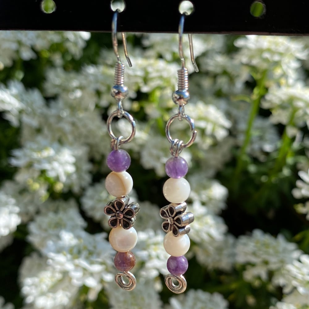 Image of lavender field earrings 