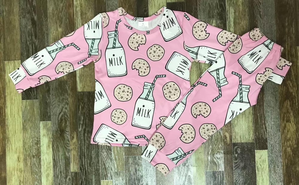 Image of Pink cookies and milk set 