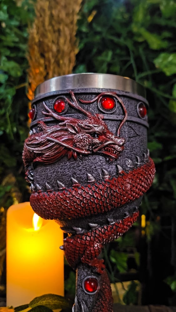 πThe Armored Kingdom Red Bloodfire Dragon Crimson Goblet
