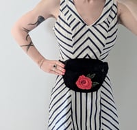 Image 1 of sac banane rose Fridah