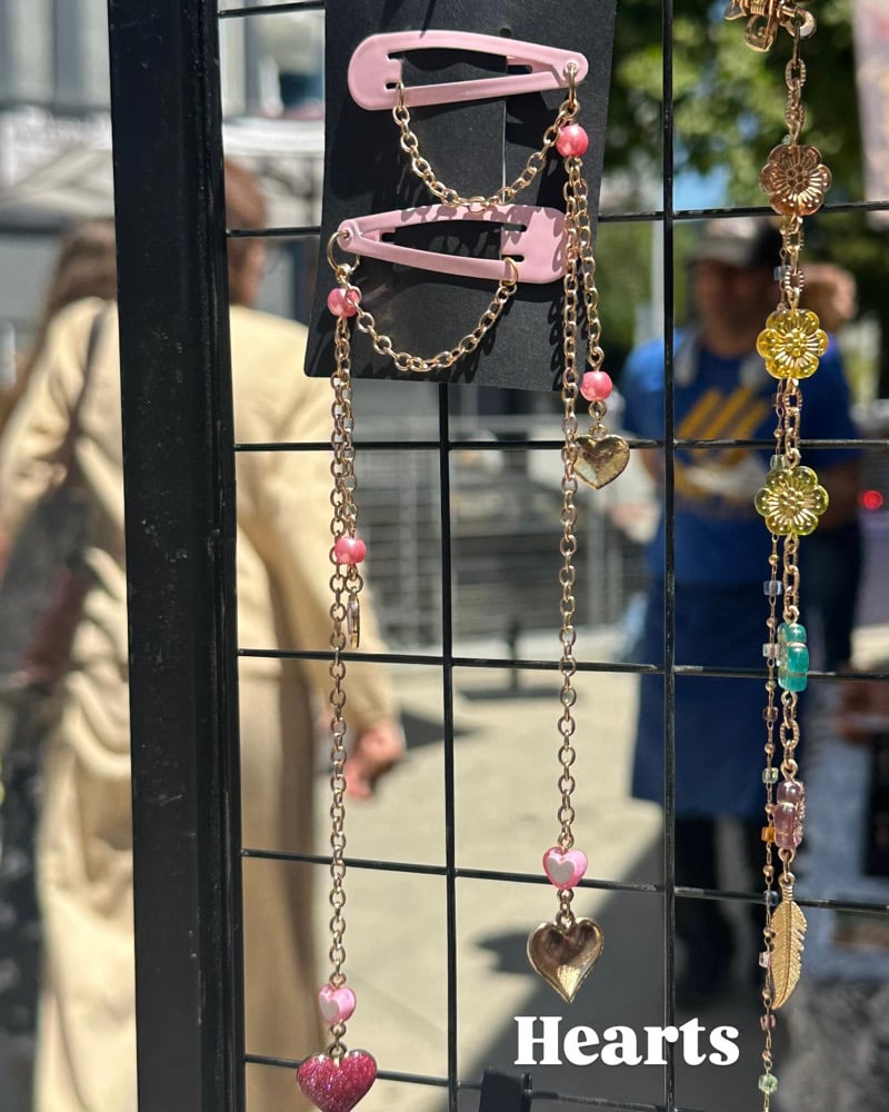 Image of pink hair clips