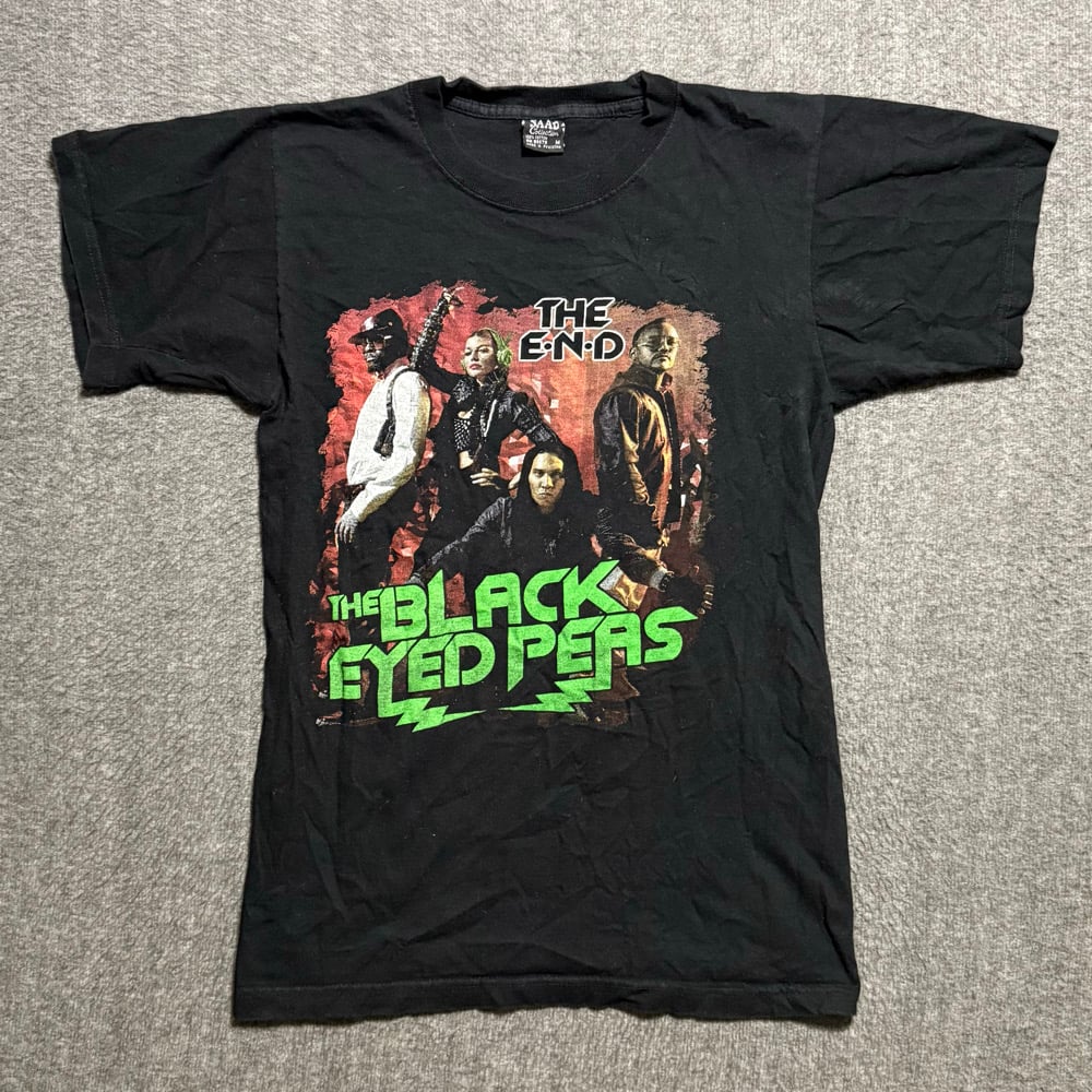 Image of 2010s The Black Eyed Peas Tour Graphic Tee (M)