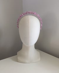 Image 2 of RUFFLE CROWN : LILAC