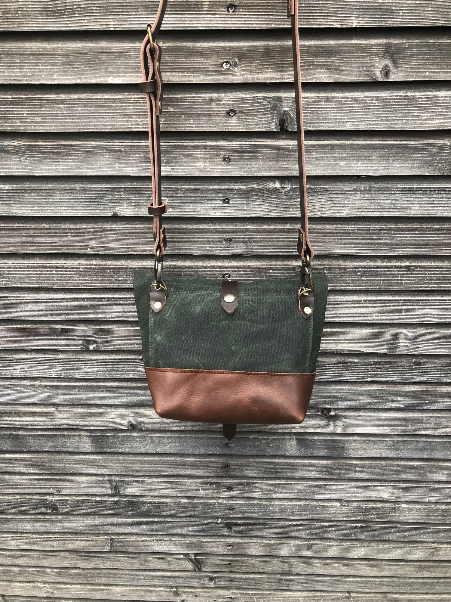 Image of Forest green waxed canvas day bag with leather bottom