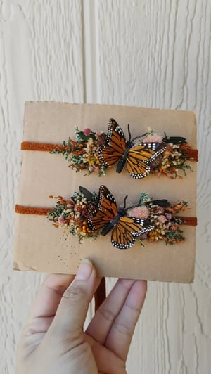 Image of Butterfly Monarch Tieback 🦋