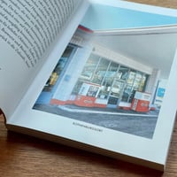 Image 2 of Print-Buch "Kuriose Orte in Hamburg"