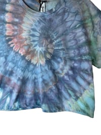 Image 4 of XS Crop Tee in Soft Tidal Spiral Ice Dye