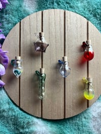 Image 4 of *NEW*Tiny Necklace Bottles - Great for fur or kitten/puppy teeth!