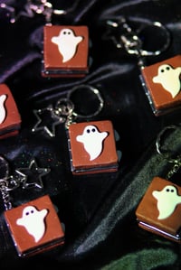 Image 1 of Ghost Brownie Keychain Mirror