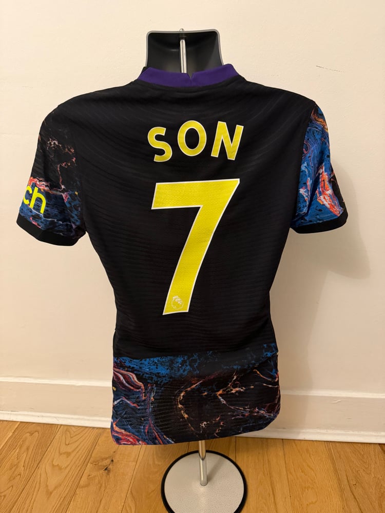 Image of Tottenham Hotspur “SON 7” 2021/22 Vaporknit Away Shirt + patches (S)