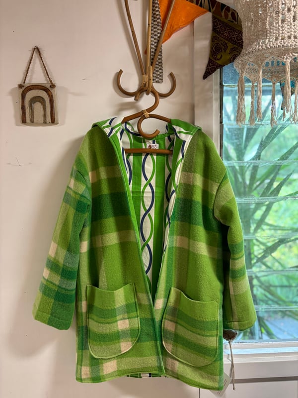 Image of Aspen Adult Coat size Small