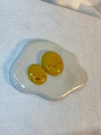 Image 2 of ‘Egg Twins’ utensil rest