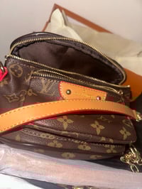 Image 5 of LV 3 in 1 multipurpose Mini Bumbag 