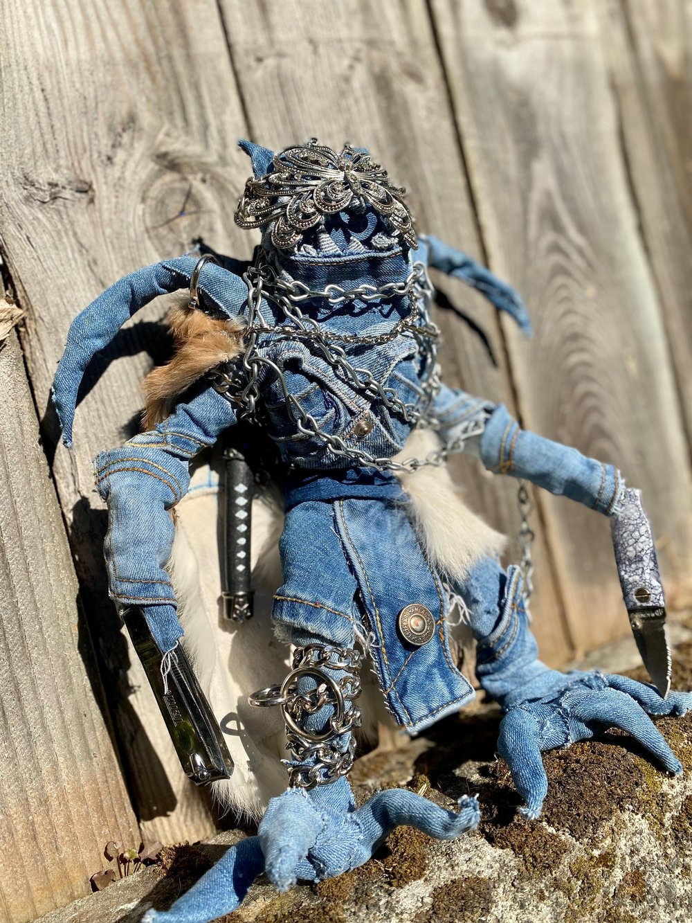 OBELISK THE DENIM HUNTER 