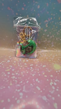 Green dragon d20 keychain 