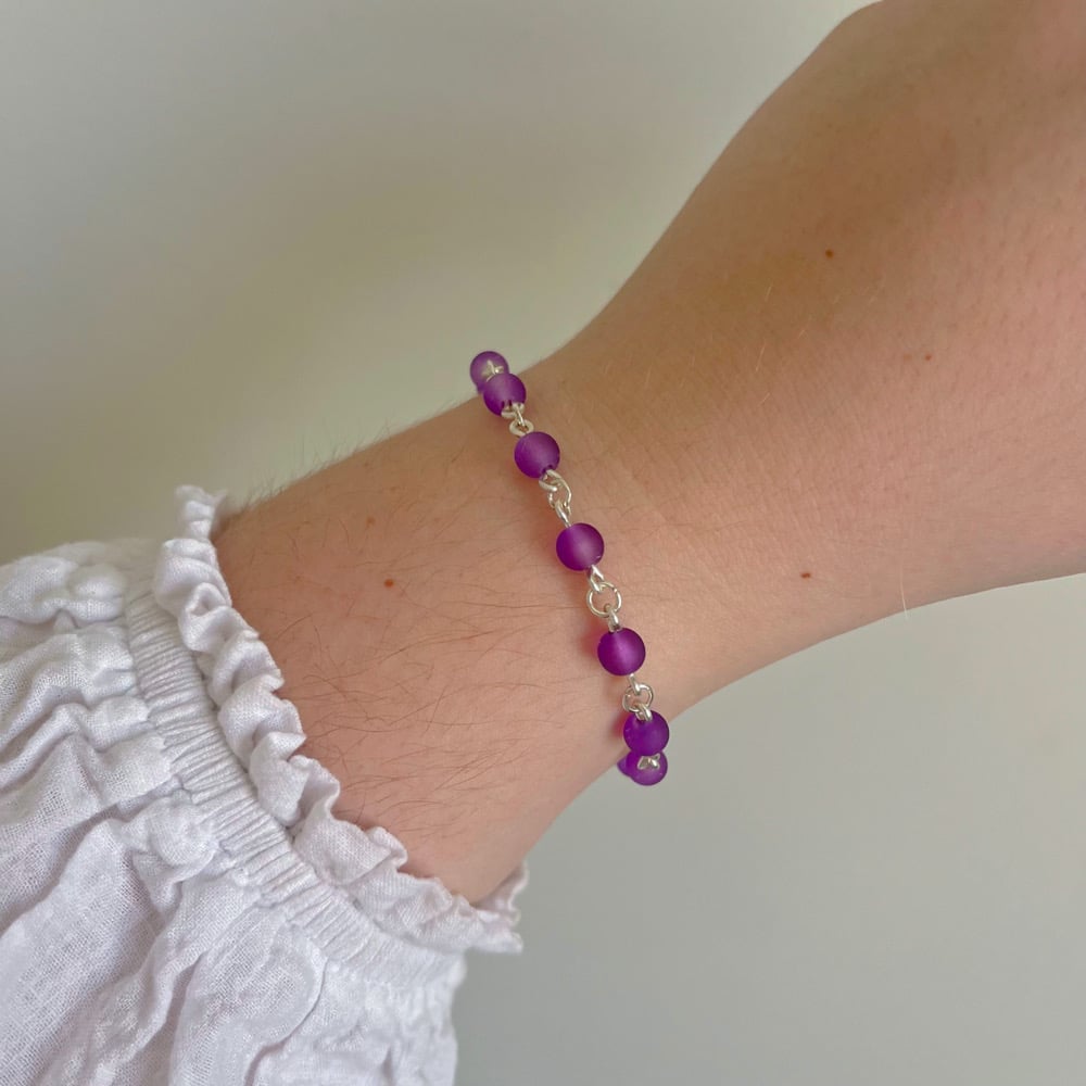 Image of hand-beaded chain bracelet